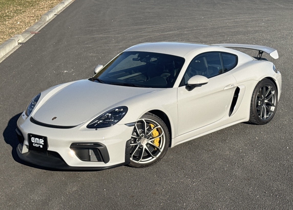 ポルシェ ケイマンGT4